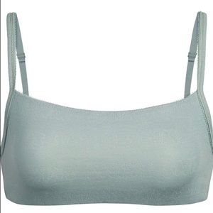 SKIMS POINTELLE LOGO SCOOP NECK BRALETTE